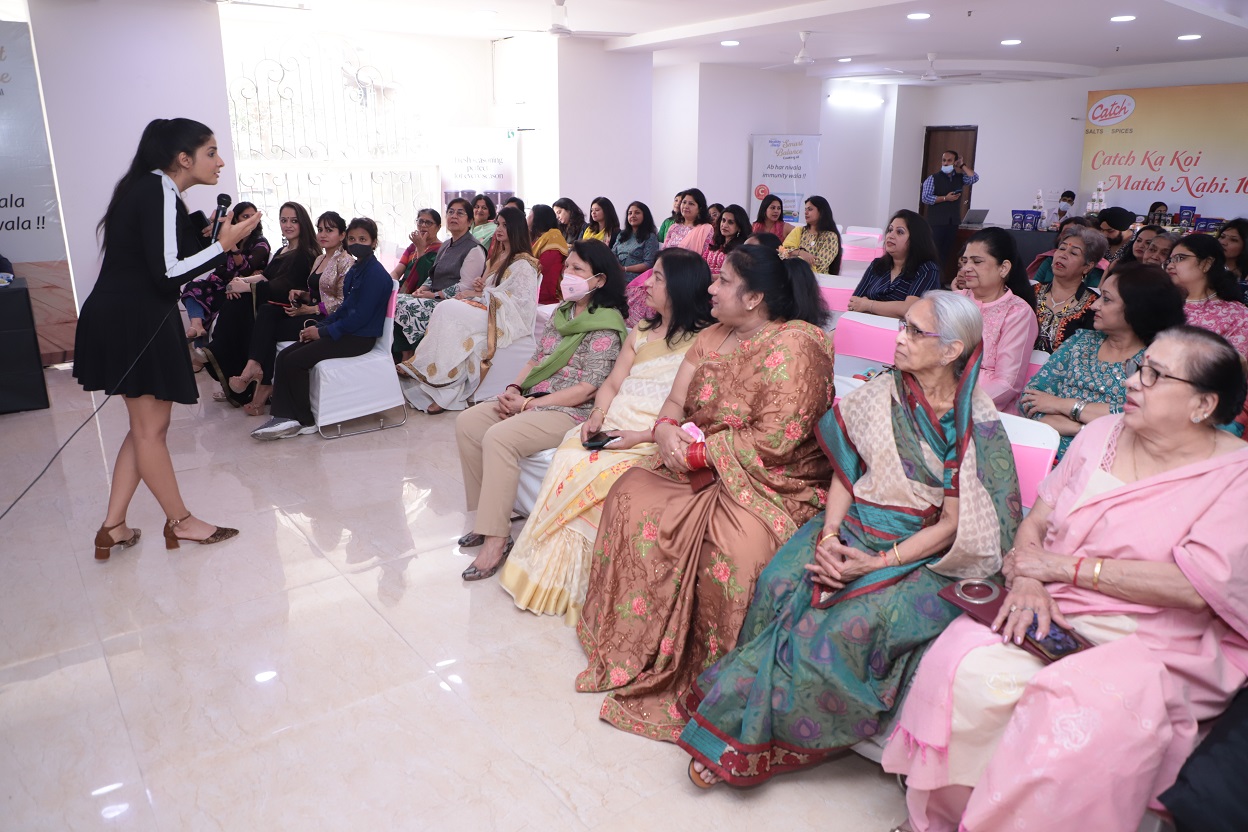 Grehlakshmi Dopahar community event